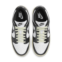 Nike Dunk Low "Vintage Panda"