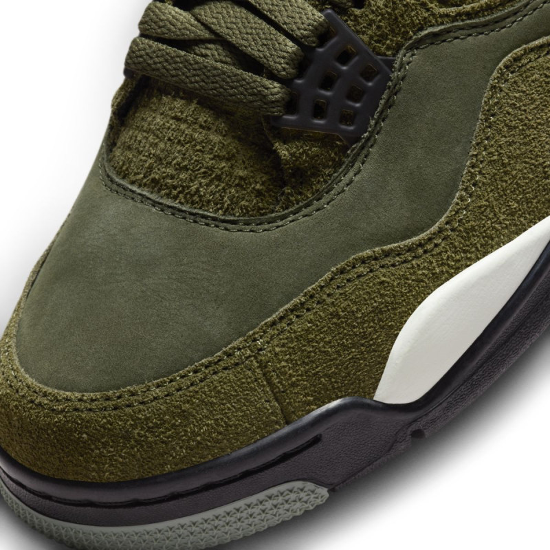 Air Jordan 4 Retro "Craft Medium Olive"
