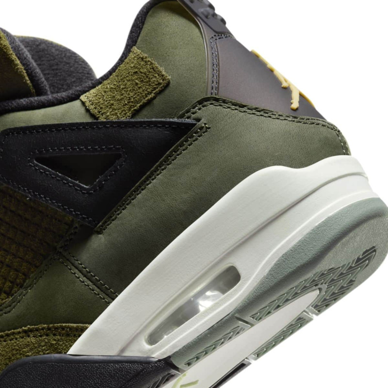 Air Jordan 4 Retro "Craft Medium Olive"