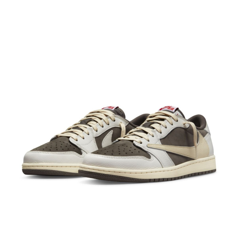 専用Travis Scott Jordan 1 Reverse Mocha Air Jordan 1 Low x Travis Scott Reverse Mocha - sneakerman.store