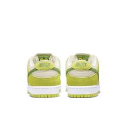 Nike SB Dunk Low "Green Apple"