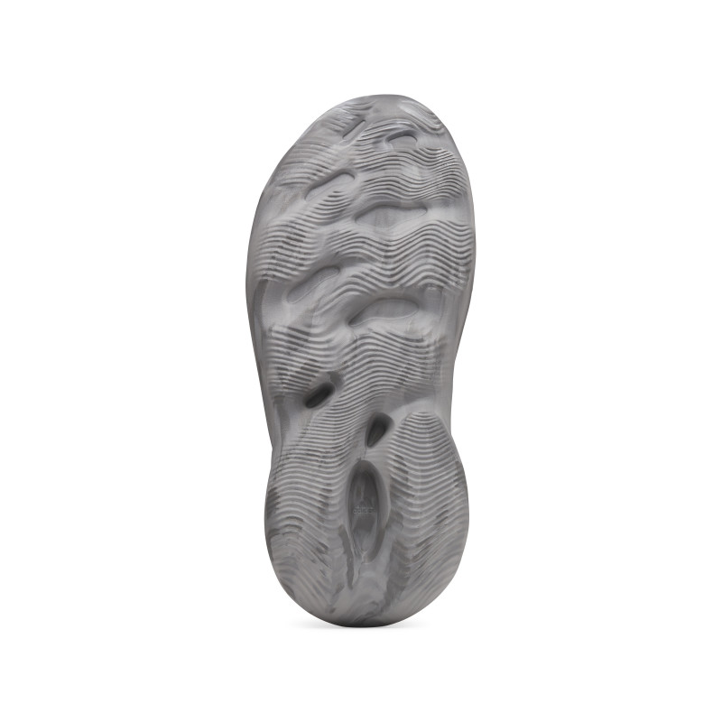 Yeezy Foam RNR "MX Granite"