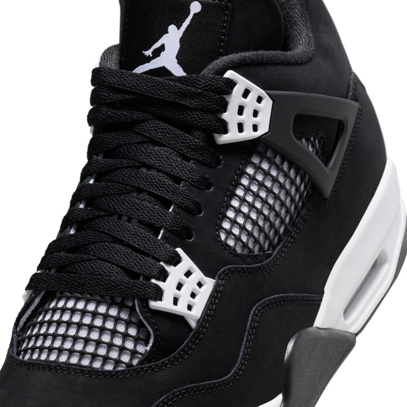 Air Jordan 4 Retro "White Thunder"