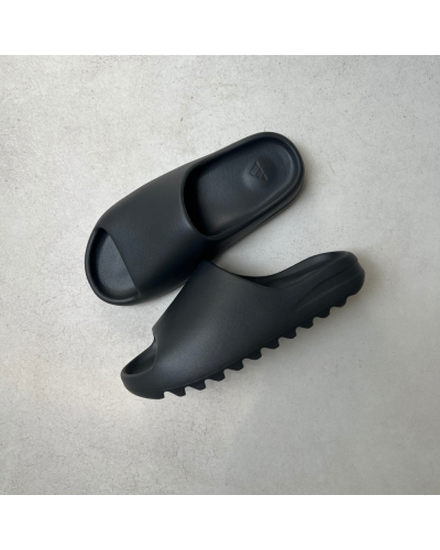 Yeezy Slide "Onyx" HQ6448