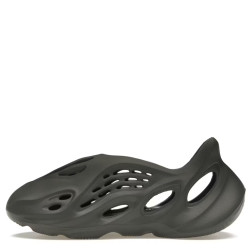 Yeezy Foam RNR "Carbon"