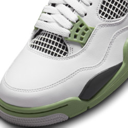 Air Jordan 4 Retro "Seafoam"