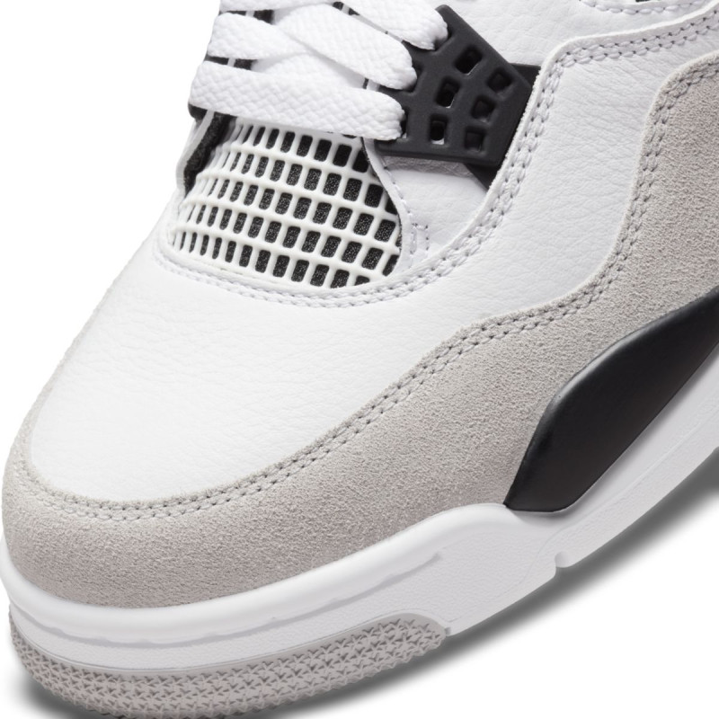 Air Jordan 4 Retro "Military Black"