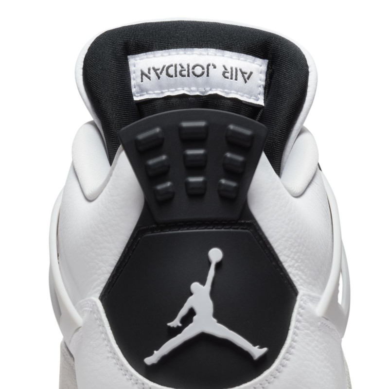 Air Jordan 4 Retro "Military Black"
