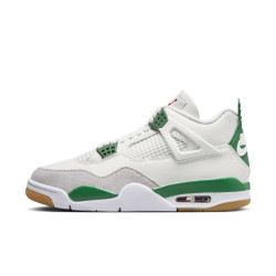 Air Jordan 4 Retro SB "Pine Green"