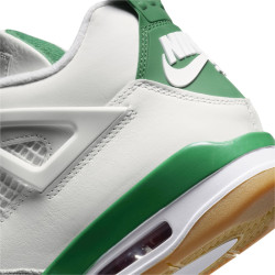 Air Jordan 4 Retro SB "Pine Green"