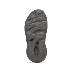 Yeezy Foam RNR "Carbon"